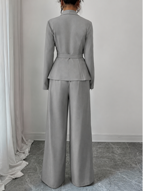 Conjunto Alfaiataria com Blazer Peplum Acinturado e Calça Pantalona - Loreta
