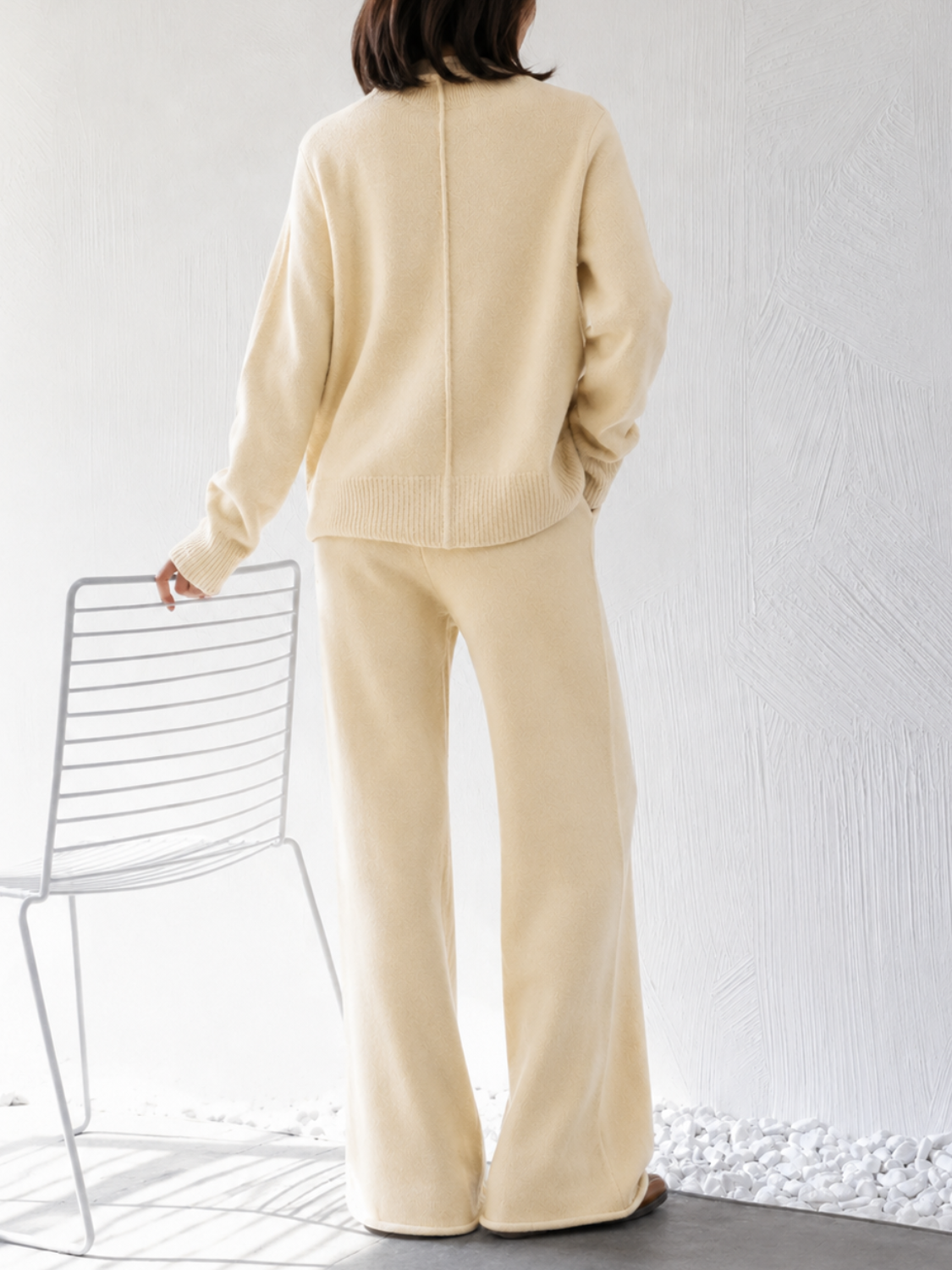 Conjunto em Tricô com Suéter Mullet Oversized e Calça Wide Leg - Sophia
