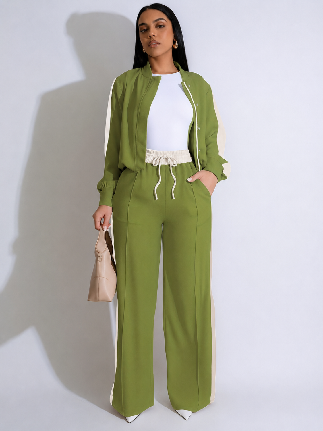 Conjunto Esportivo com Jaqueta Bomber e Calça Wide Leg Ajustável-  Zaia