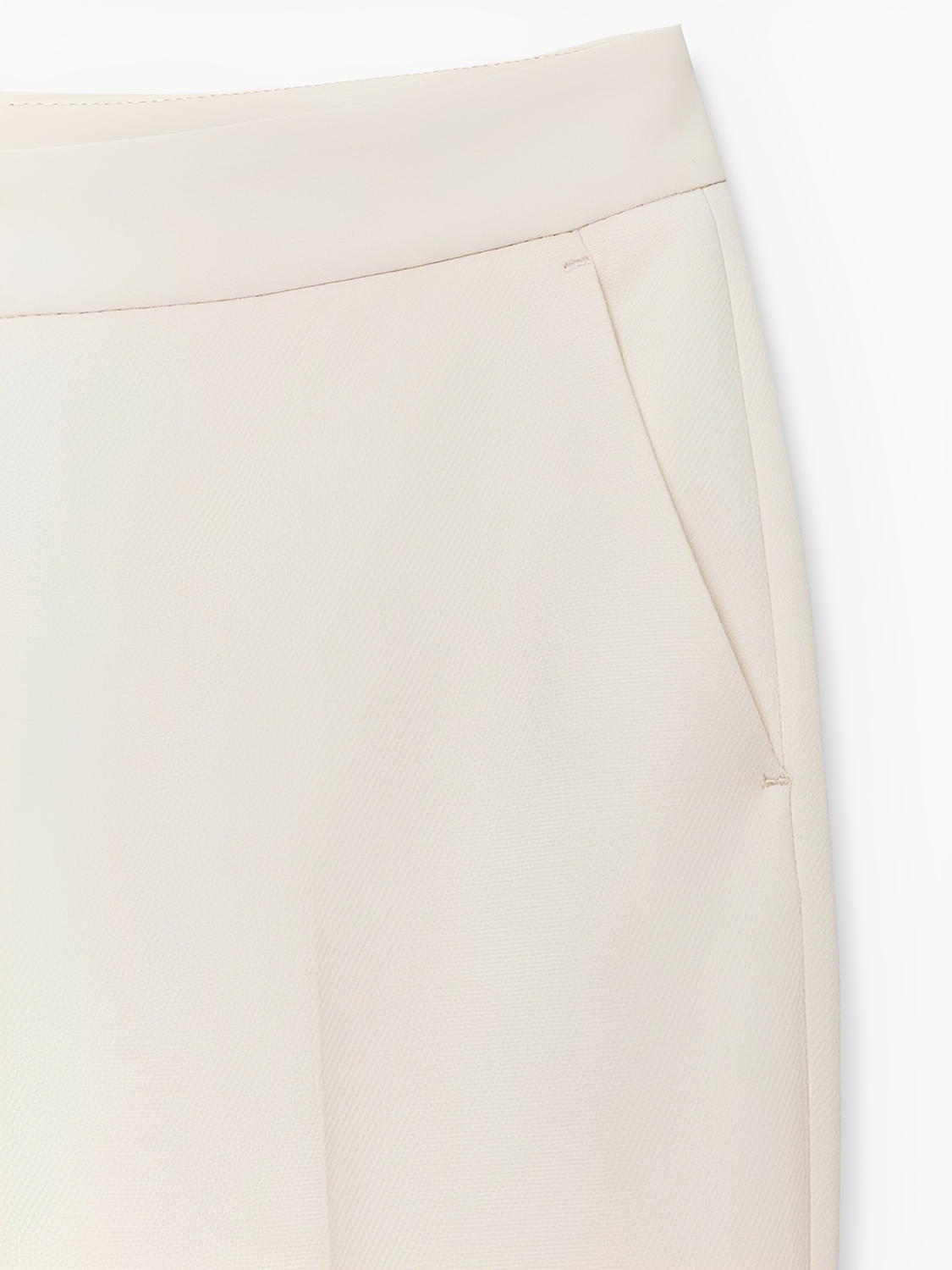 Conjunto em Alfaiataria com Casaco Acinturado e Calça Flare - Ariadne