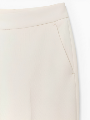 Conjunto em Alfaiataria com Casaco Acinturado e Calça Flare - Ariadne