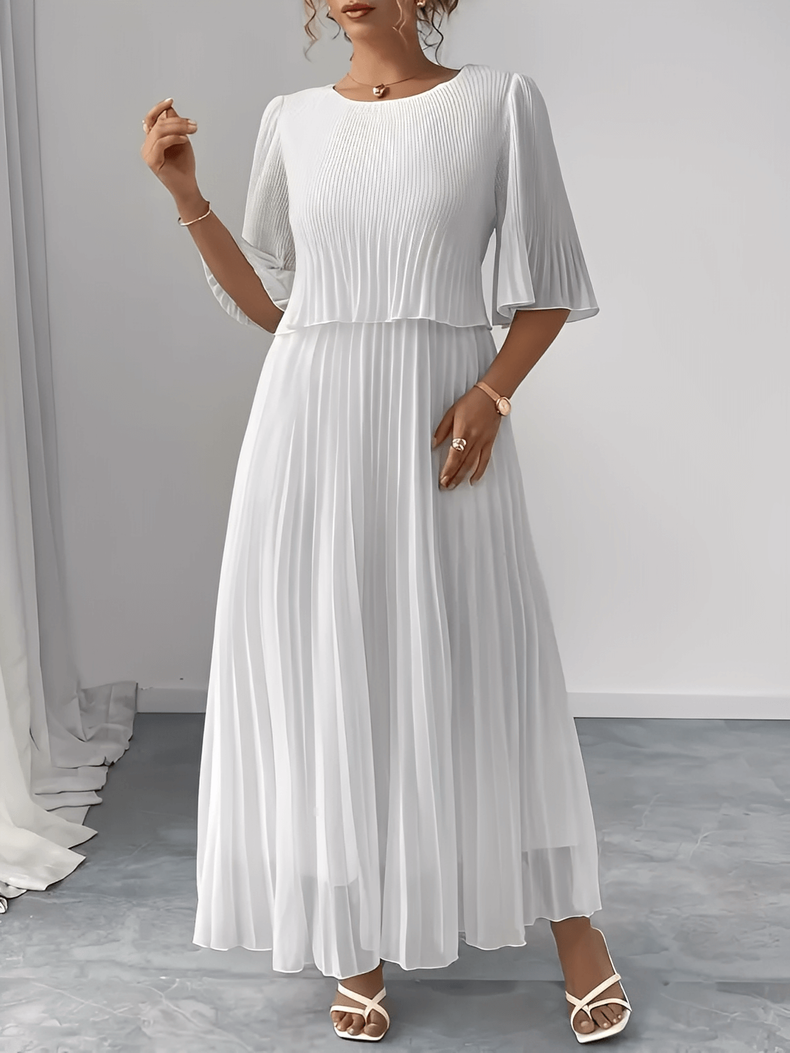 Vestido Longo Plissado em Chiffon com Camadas Duplas – Marcela
