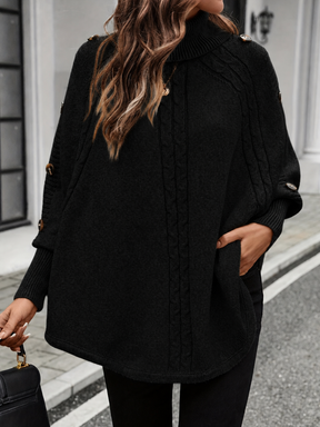 Poncho em Tricô com Gola Alta Detalhe Trançado e Botões Decorativos - Thalia