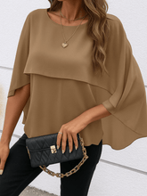 Blusa Feminina com Sobreposição Assimétrica Efeito Capa - Mallory