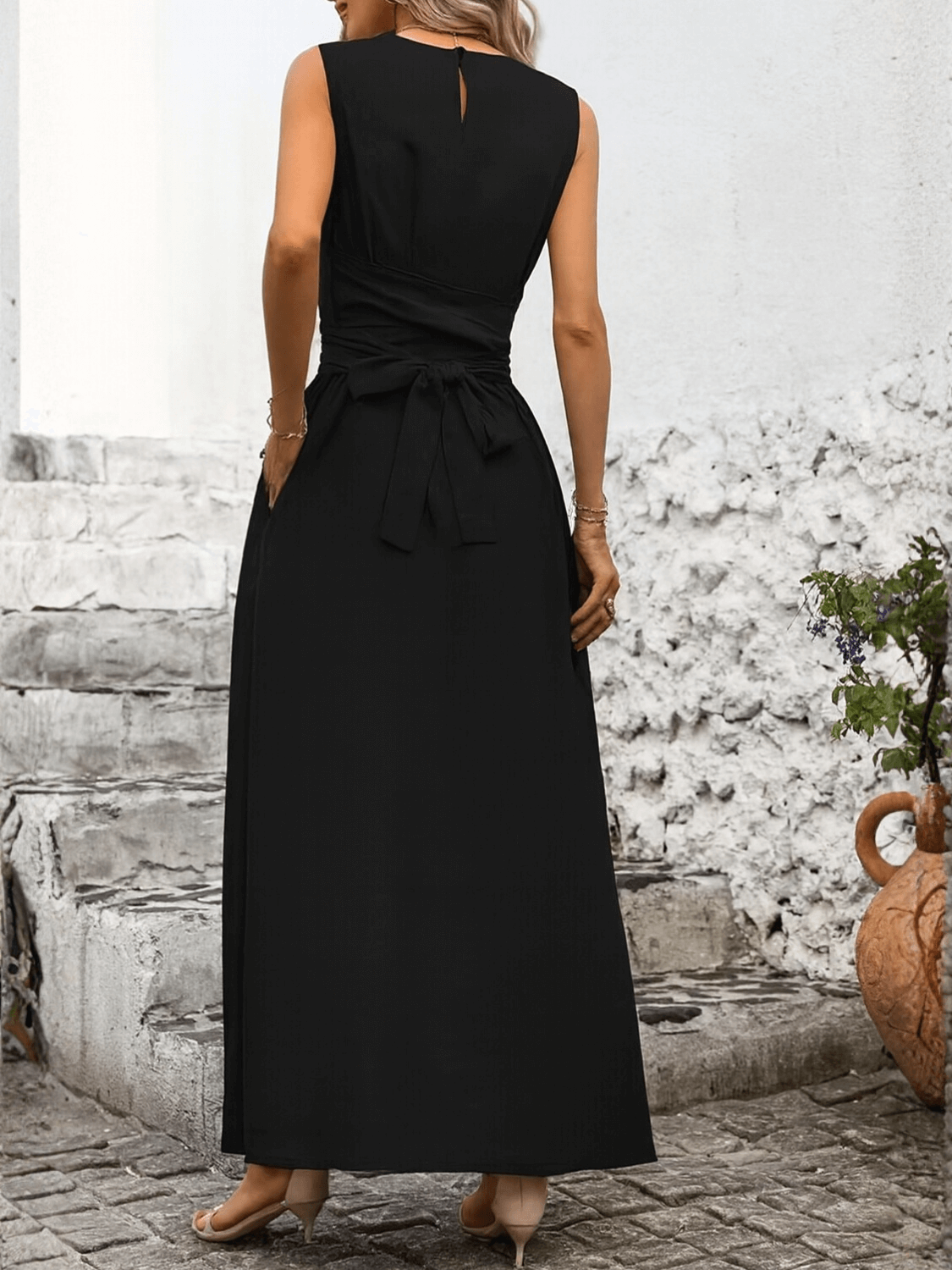 Vestido Longo Regata Acinturado com Faixa Ajustável e Bolsos – Amira [FRETE FULL]