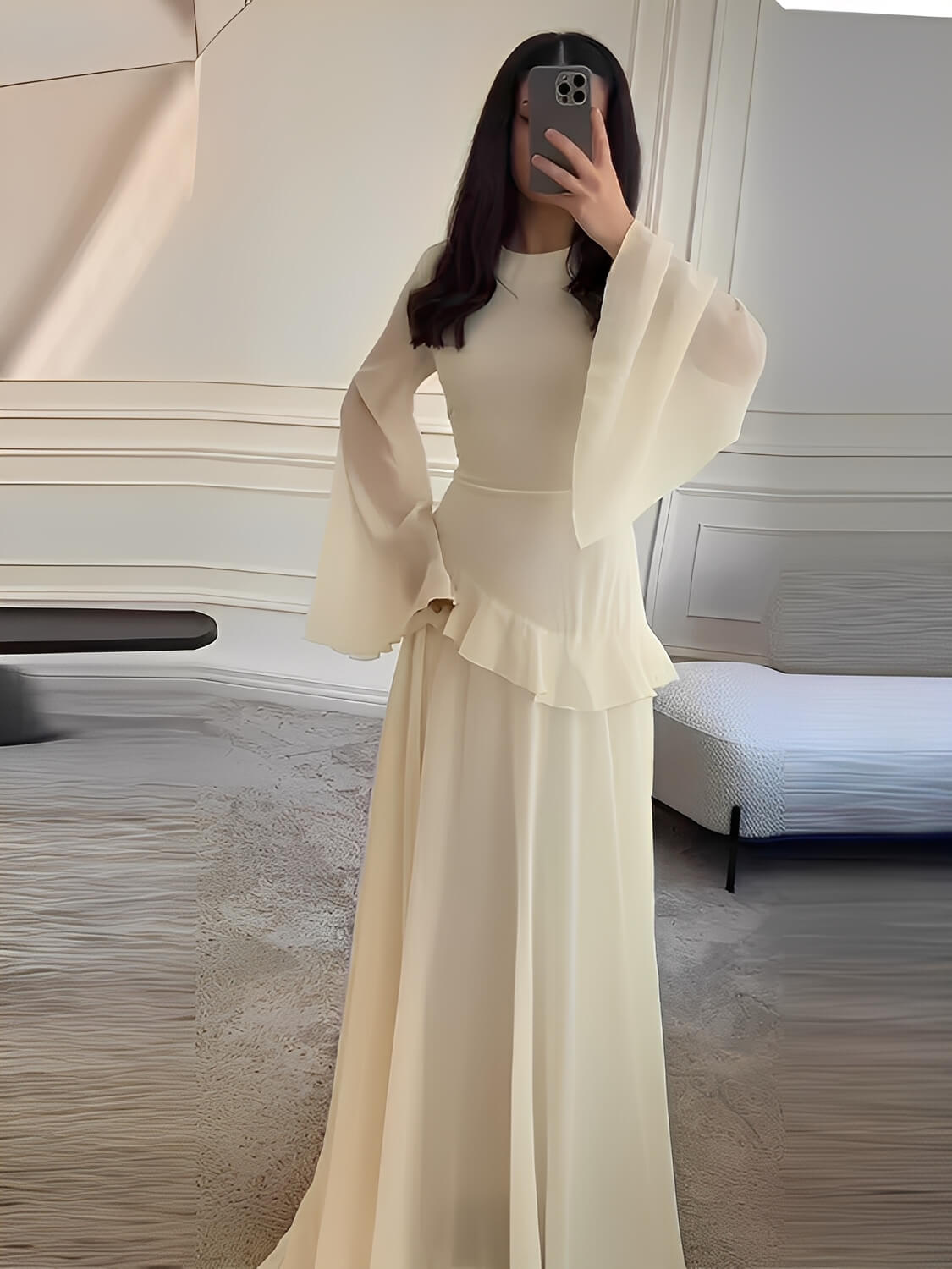 Vestido Longo de Festa em Chiffon com Manga Sino Babado e Amarração - Rubia