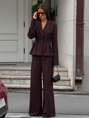 Conjunto em Alfaiataria com Blazer Peplum Decote V Calça Pantalona - Lizie