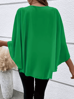 Blusa Feminina com Sobreposição Assimétrica Efeito Capa - Mallory
