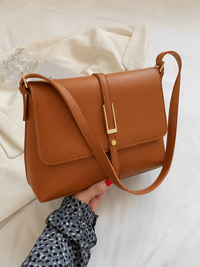 Bolsa Feminina Grande de Ombro com Detalhes Dourados Elegantes - Mary