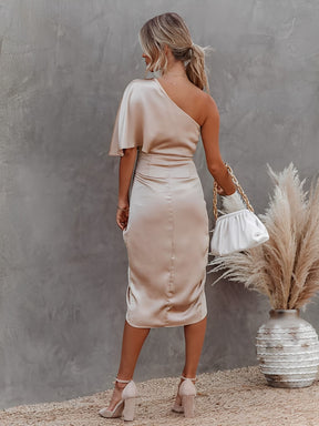 Vestido Midi Acetinado Drapeado Assimétrico Ombro Manga Única  – Núbia [FRETE FULL]