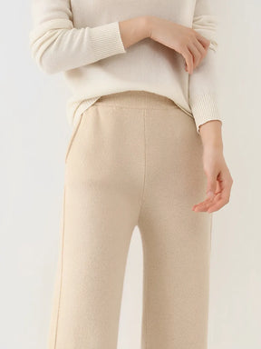 Calça Pantalona Feminina de Lã com Bolsos e Abertura na Barra – Vivian