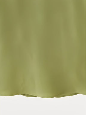 Vestido Longo Acetinado Halter com Capa Lateral e Costas Nuas - Serena