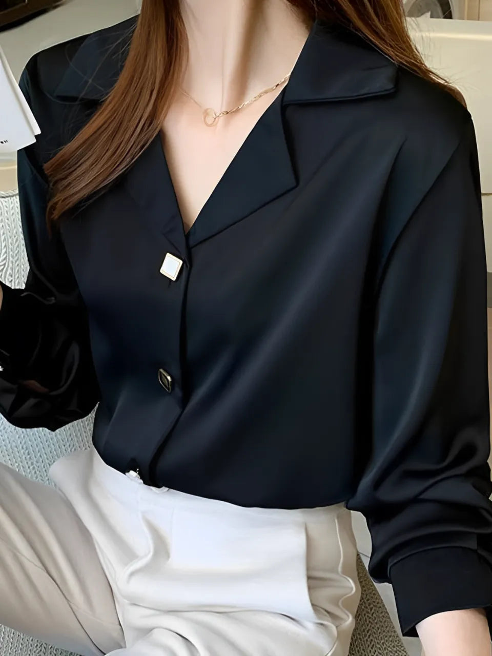 Camisa Feminina Acetinada com Gola Polo e Botões - Lucy [FRETE FULL]
