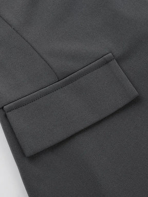 Vestido Curto de Alfaiataria com Mangas Longas Flare e Bolsos – Paloma