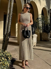 Vestido Feminino Longo Listrado em Viscose Sem Mangas com Decote Redondo - Pâmela [FRETE FULL]