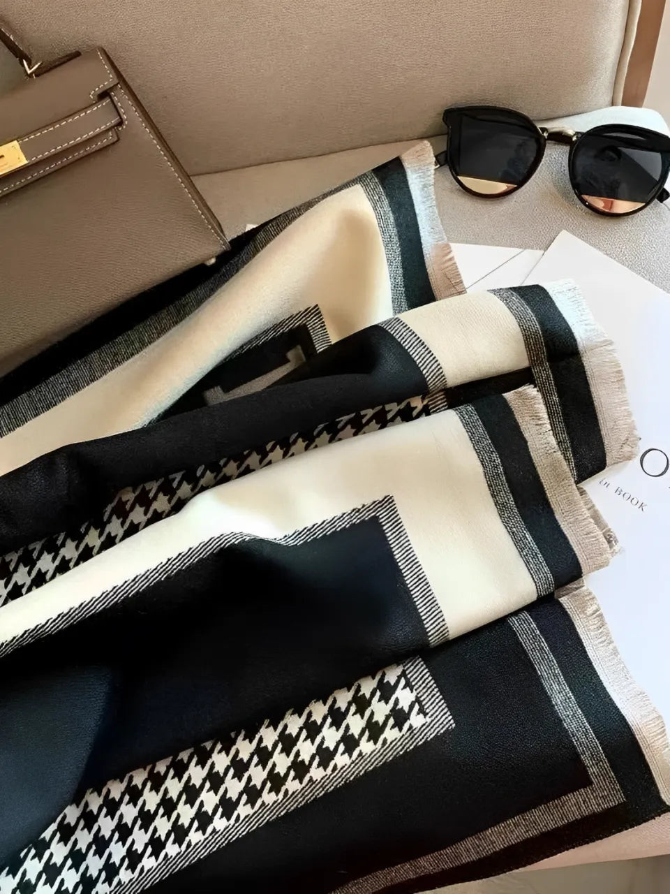 Cachecol Feminino em Caxemira Estampa Tweed Sofisticada - Marise