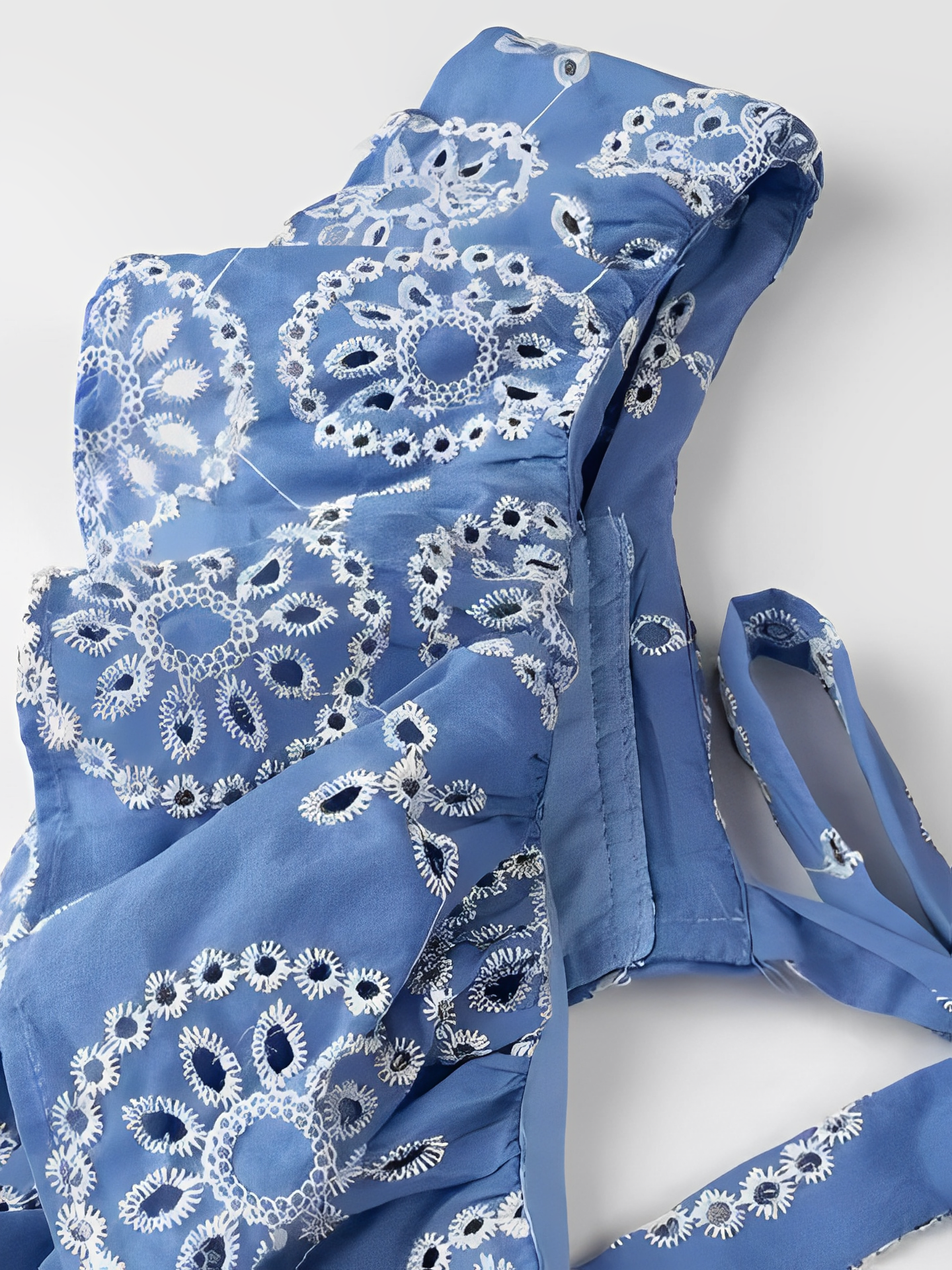 Vestido Longo Laise Recortes na Cintura e Babados - Catarina