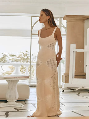 Vestido Longo de Tricô Vazado com Alças Finas e Caimento Leve – Helena