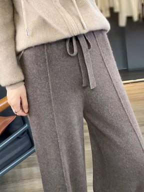Calça Feminina Wide de Lã com Cintura Alta e Cadarço Ajustável – Justine