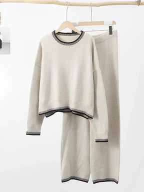Conjunto Feminino com Suéter e Calça com Detalhes em Crochê – Íris