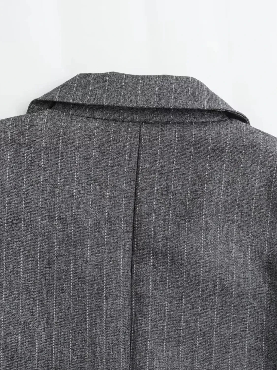Blazer Feminino Oversized Riscas de Giz com Botões - Francine