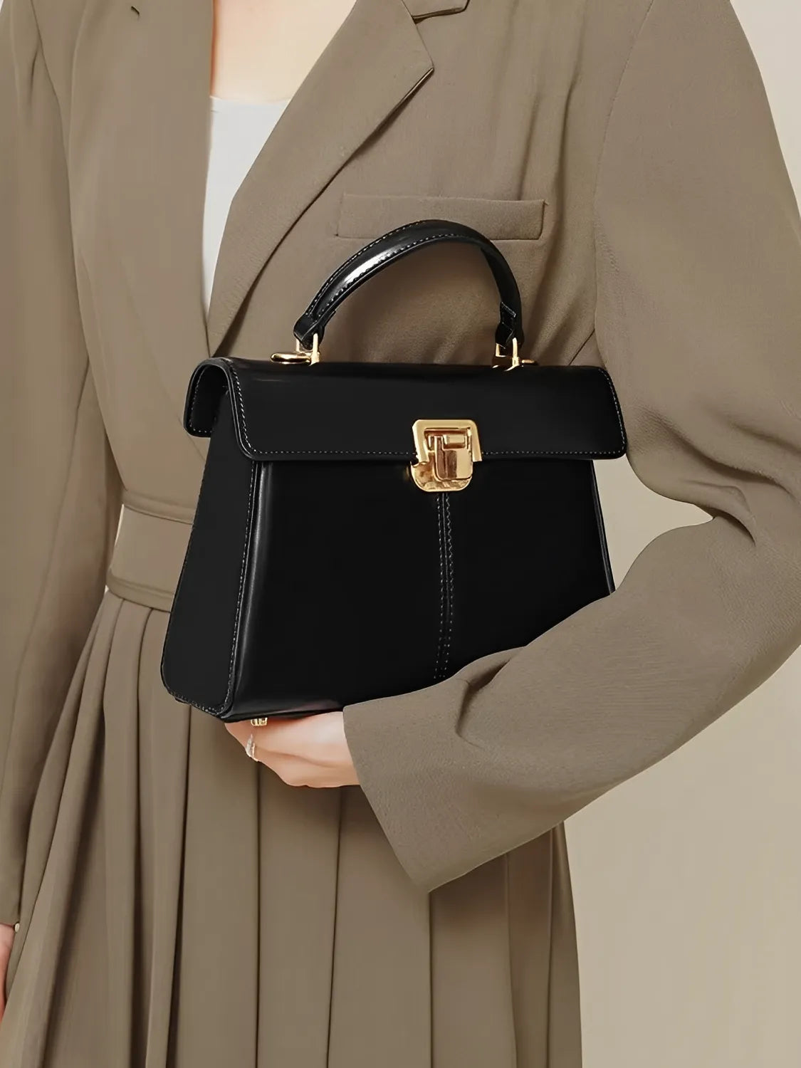 Bolsa de Couro Tiracolo com Lenço Decorativo e Alça de Ombro – Lena