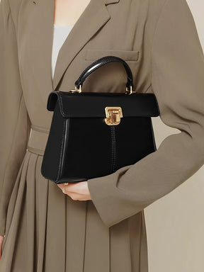 Bolsa de Couro Tiracolo com Lenço Decorativo e Alça de Ombro – Lena