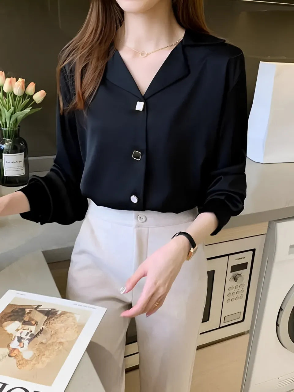 Camisa Feminina Acetinada com Gola Polo e Botões - Lucy [FRETE FULL]