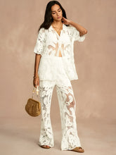 Conjunto em Crochê Floral Vazado com Camisa e Calça Flare – Yani