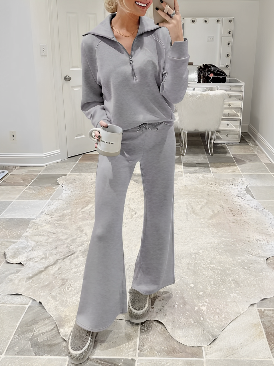 Conjunto Feminino com Suéter Gola Alta Ajustável e Calça Cintura Média com Ajuste de Cordão - Alessandra [FRETE FULL]