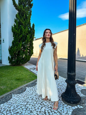 Vestido Longo Plissado Soltinho com Mangas Curtas e Decote – Diana