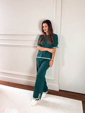 Conjunto Feminino em Viscose com Blusa Mullet de Manga Curta e Calça Cintura Alta com Fenda na Barra - Mirtes [FRETE FULL]