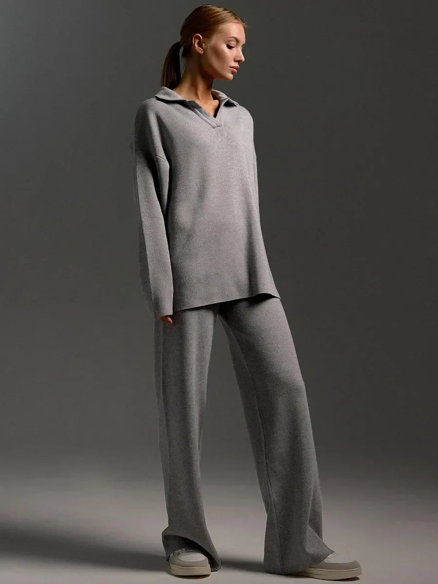 Conjunto com Suéter Gola Polo e Calça Flare Cintura Elástica - Isis