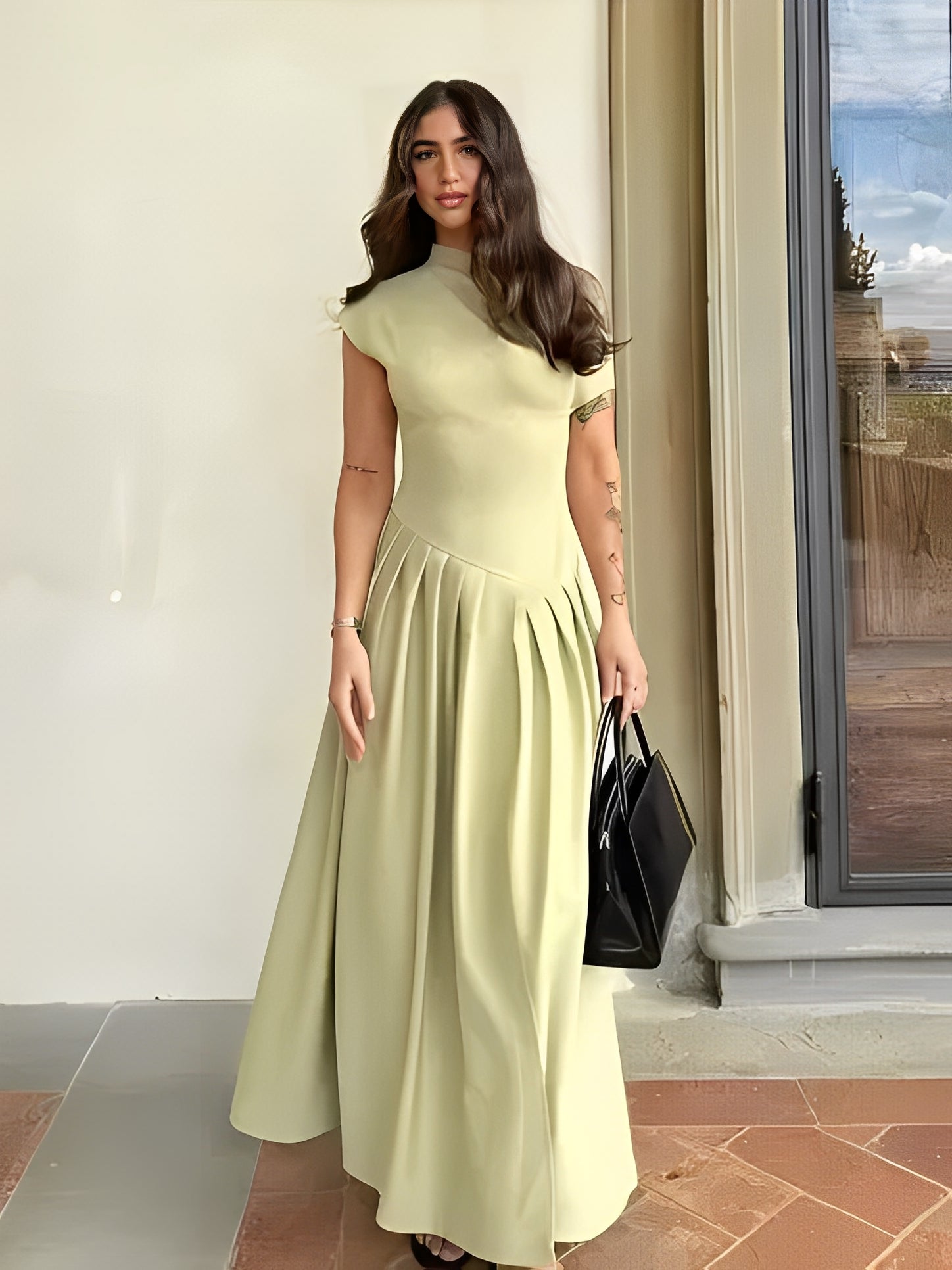 Vestido Maxi com Ombro Assimétrico e Saia Plissada Sofisticada – Luana [FRETE FULL]